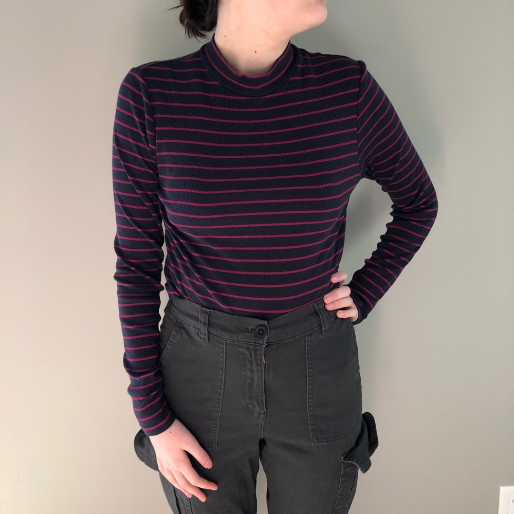 H&M Long Sleeve - Picture 3 of 5
